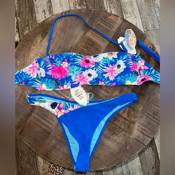 ⭐️NEW WITH TAGS⭐️ women’s swimsuit bikini size XL - Picture 1 of 4